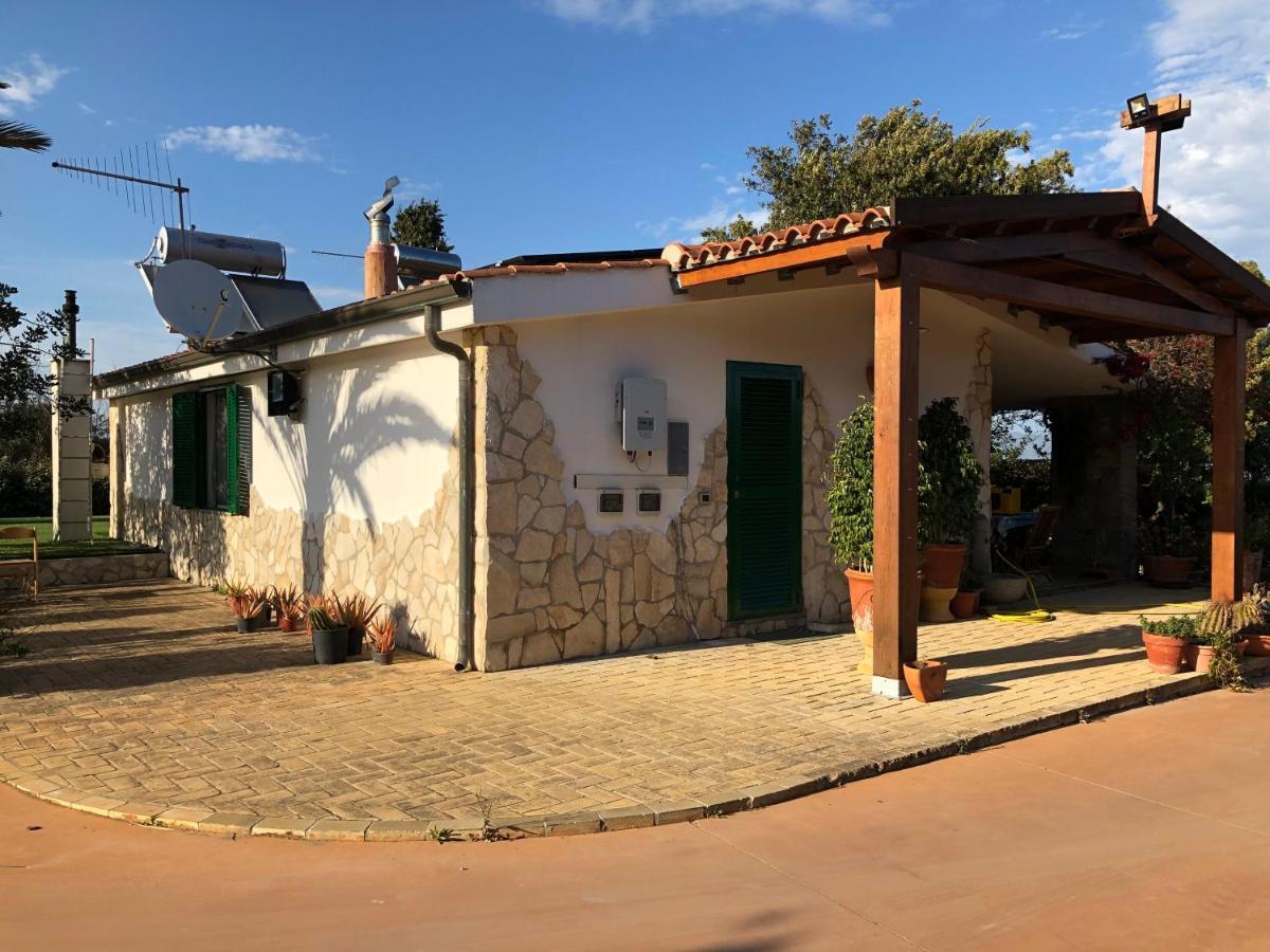 Casa Vacanze Sant'Antioco Luaran gambar